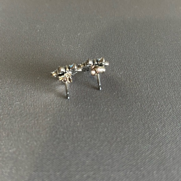 Pandora Snowflakes Earrings Authentic - Picture 5 of 5